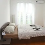 Nexus -modern,familyheaven,bus Ststion شقة سكوبجي