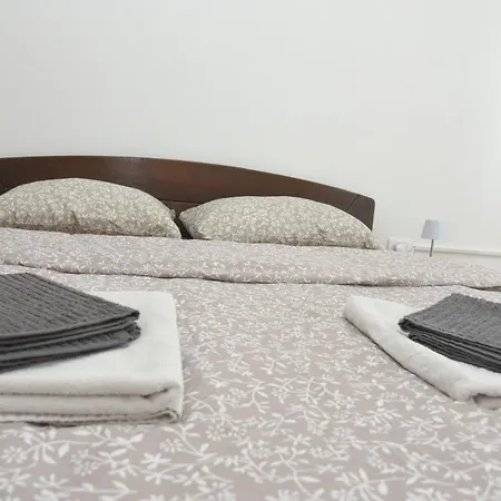 Nexus -modern,familyheaven,bus Ststion Appartement