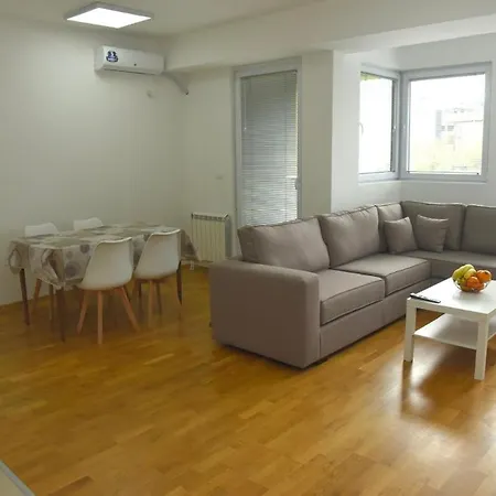 Nexus -modern,familyheaven,bus Ststion * Üsküp