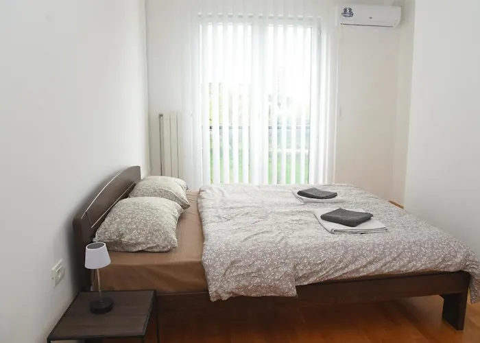 Nexus -modern,familyheaven,bus Ststion Apartment Skopje