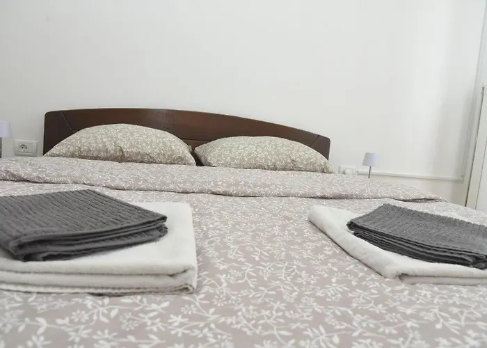 Nexus -modern,familyheaven,bus Ststion Apartment