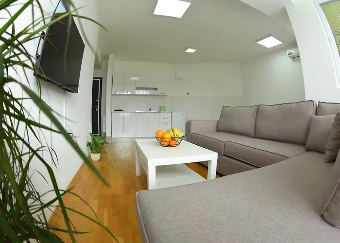 Nexus -modern,familyheaven,bus Ststion Apartment Skopje